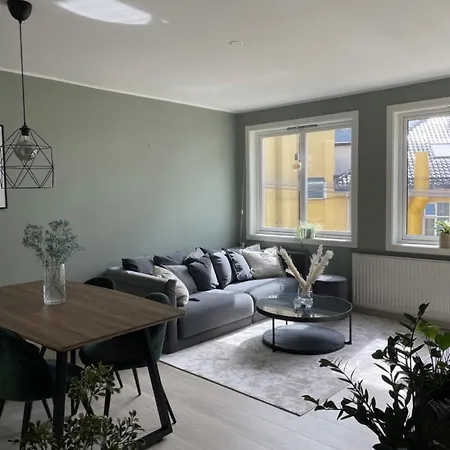 Apartment Bergen Central דירה